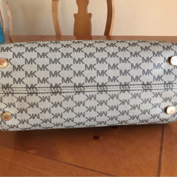 🍁FALL SALE🍁 Authentic Michael Kors Hamilton Traveler Large Satchel - Picture 9 of 11
